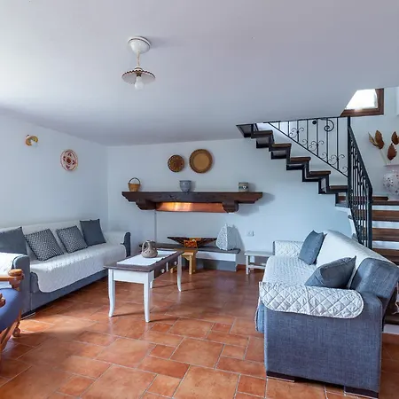 Holiday home Casa Iriai *